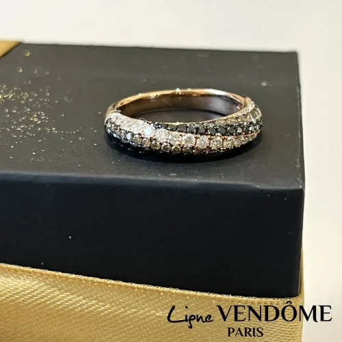 Bague demi alliance en or rose, diamants blanc, diamants noirs et diamants bruns, Ligne Vendôme, L'Etabli du Bijoutier