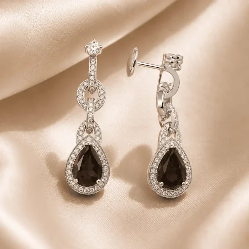 Boucles d’oreilles quartz fumé taille poire et diamants en or blanc 18k