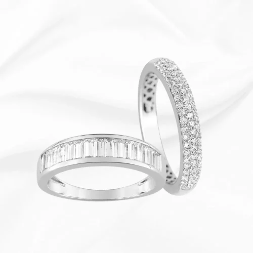 Demi alliances diamants, en Or Blanc 750/000, L'Etabli du Bijoutier