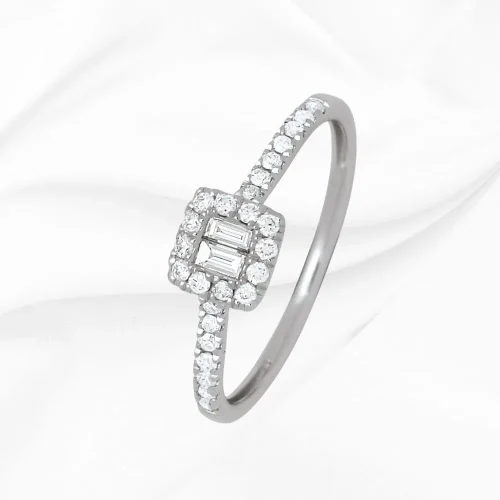 Solitaire accompagne en diamants baguettes et ronds 0.26ct en Or Blanc 18k, L'Etabli du Bijoutier